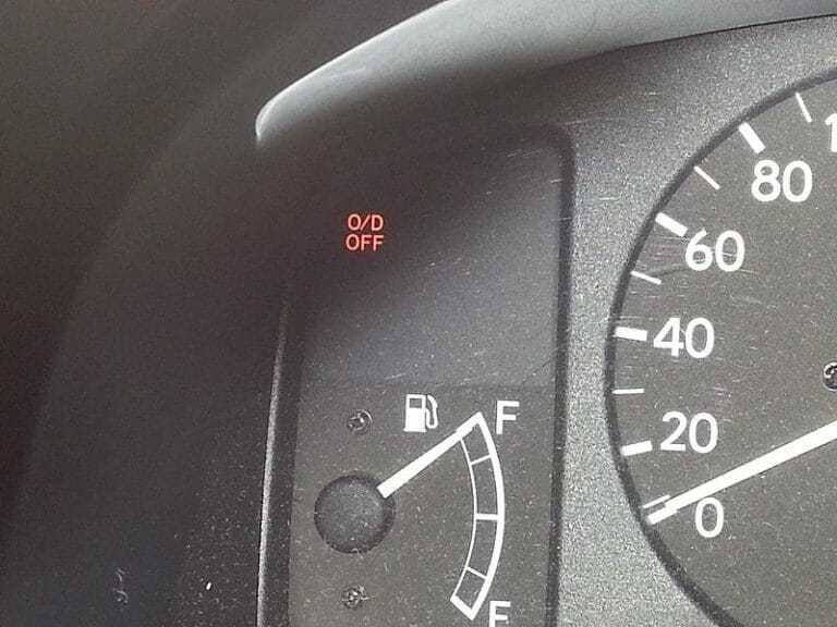 Can Low Transmission Fluid Cause Overdrive Light to Flash? Find Out Why